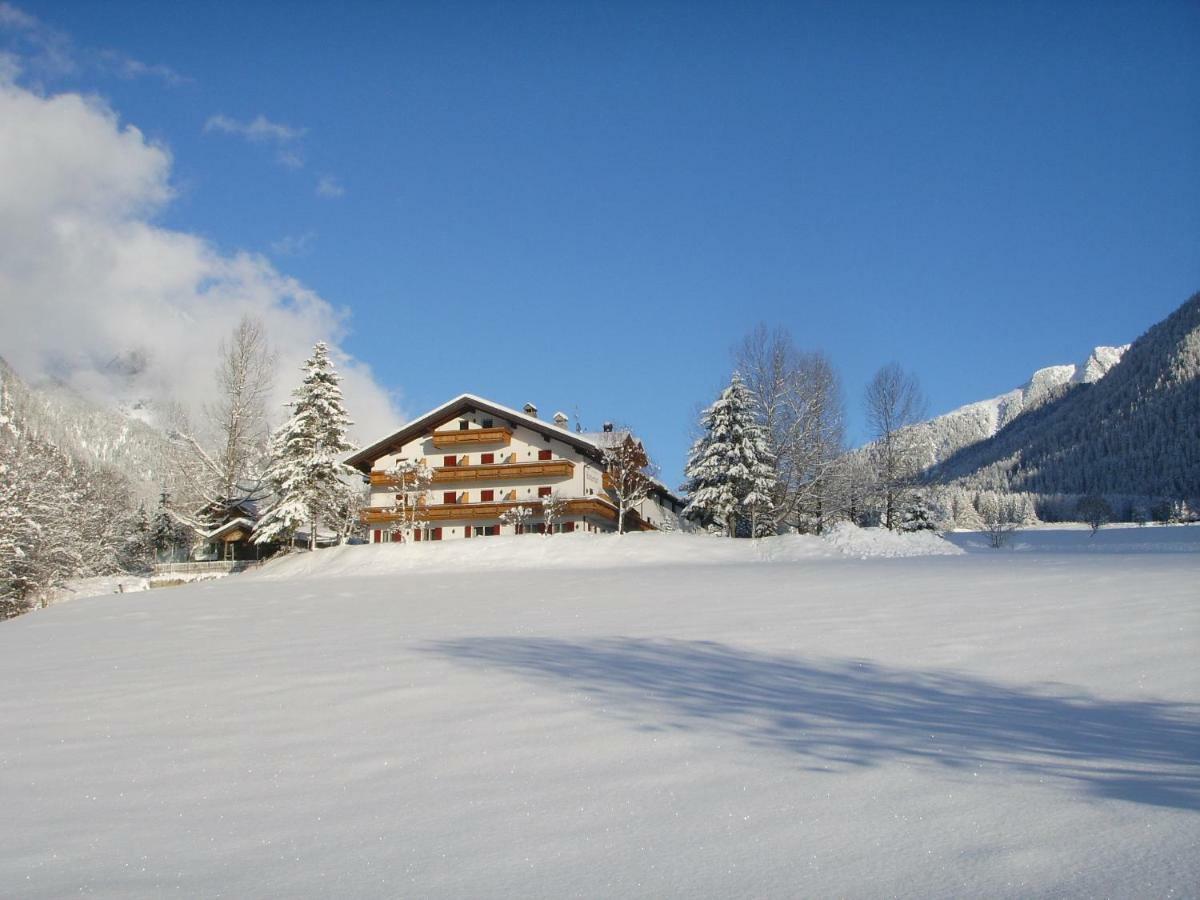 Kuehlerhof Aparthotel Anterselva di Mezzo Exterior photo